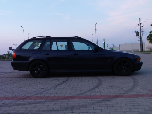 E39 528iA Touring #BMWE39528iATouring