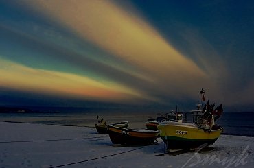 Kiedy ranne wstają zorze
pędź najszybciej wprost nad morze... #przystań #kuter #świt #jutrzenka