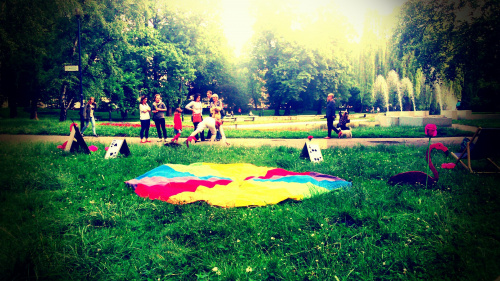 dziś w parku krakowskim można było się ZATRZYMAĆ na chwilę u Alicji z Krainy Czarów